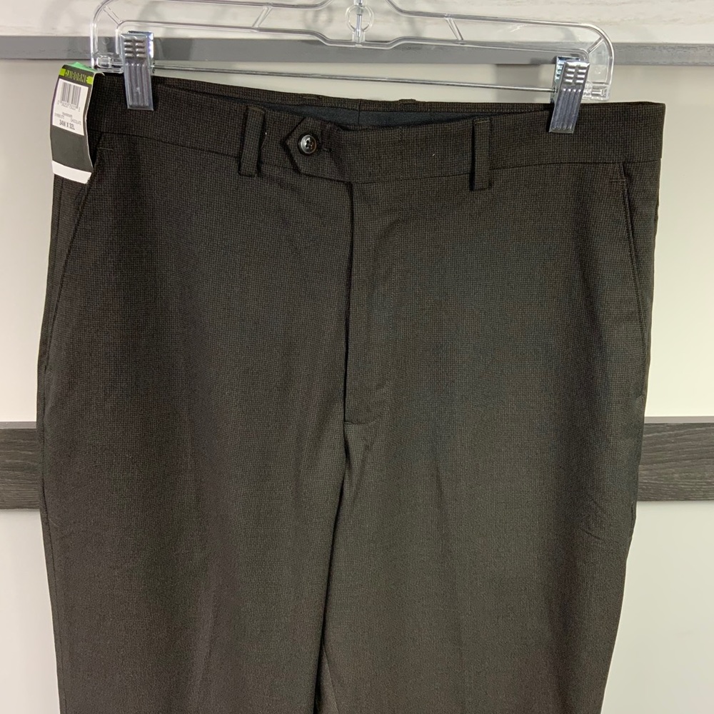 CLAIBORNE plain front chocolate pants no iron - Picture 3 of 11